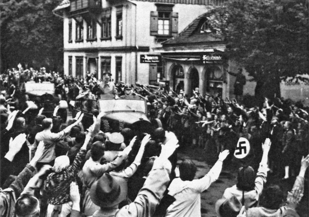 Adolf Hitler crosses Freudenstadt in his car